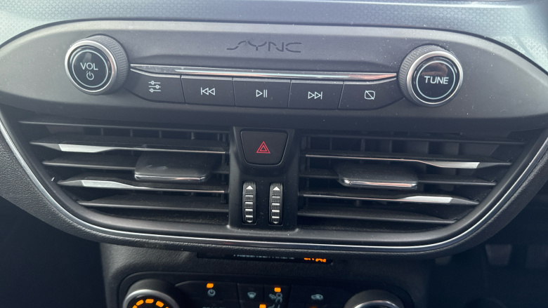 Ford Focus 1.0 EcoBoost 125 Active 5dr Petrol Hatchback